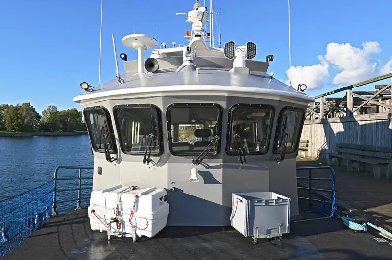 Besättningsbåt till salu