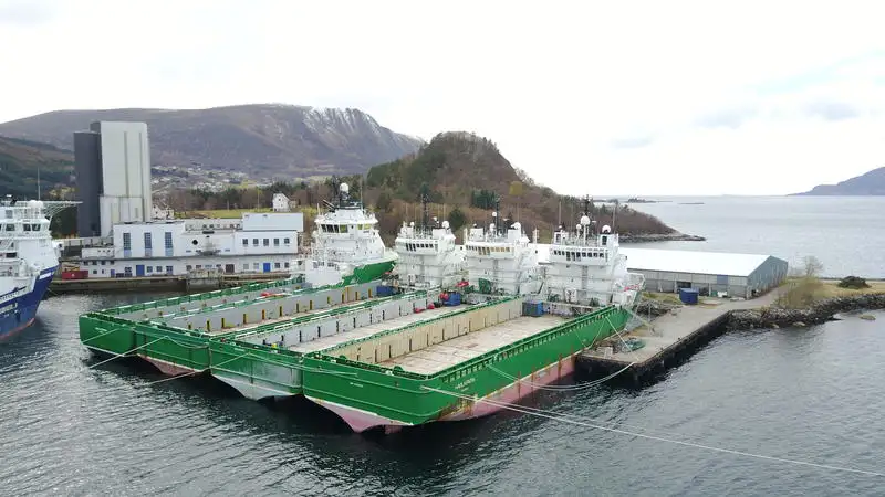 Bogserbåt till salu