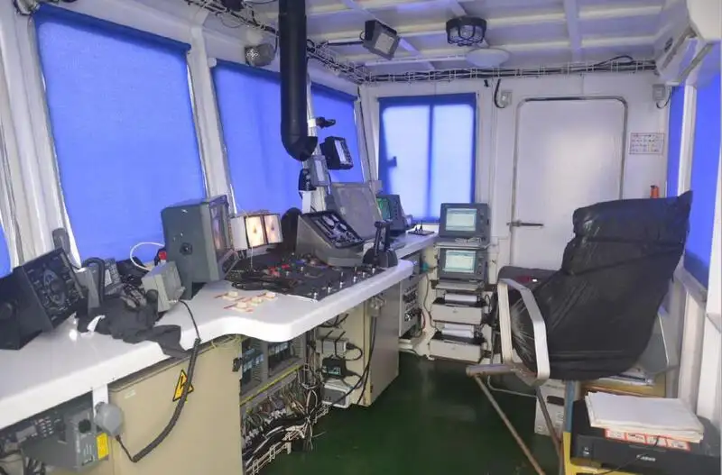 Pråm till salu
