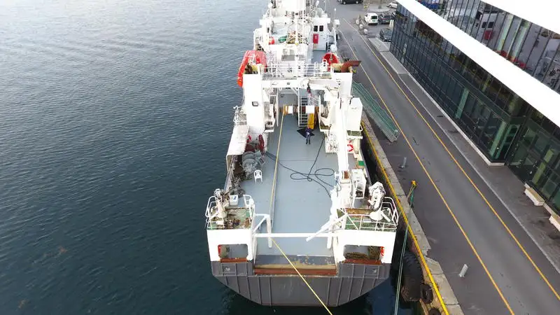 Containerskepp till salu