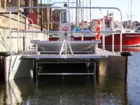 Containerskepp till salu