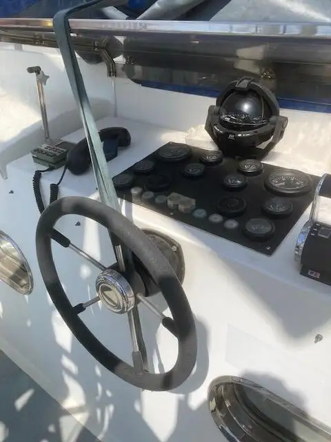 Patrullbåt till salu
