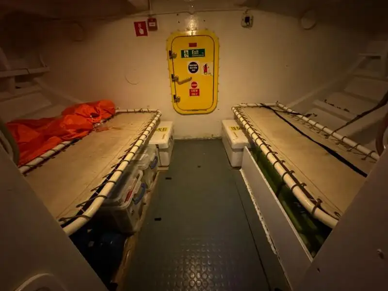 Besättningsbåt till salu