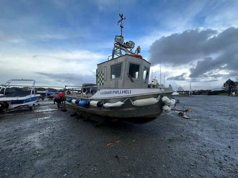 Patrullbåt till salu