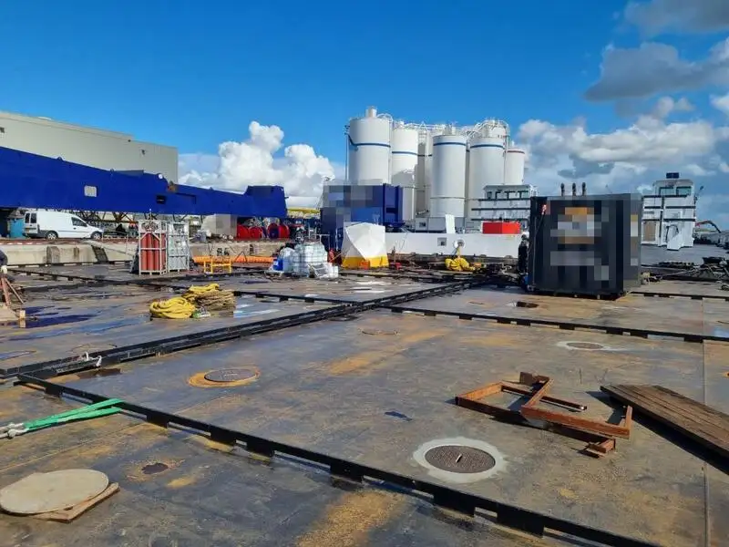 Containerskepp till salu