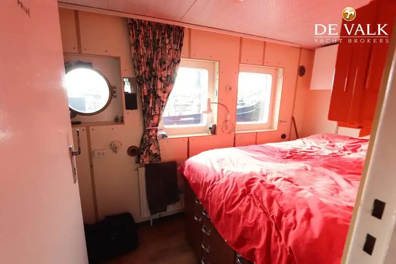 Flytande hotell till salu