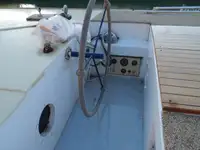 Pråm till salu