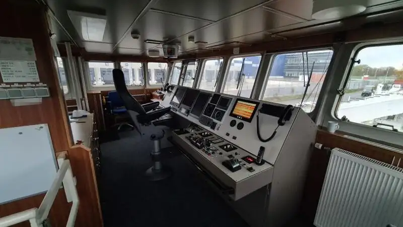 Försörjningsfartyg till salu