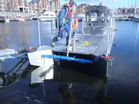 Containerskepp till salu