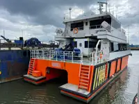 Containerskepp till salu