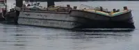 Pråm till salu