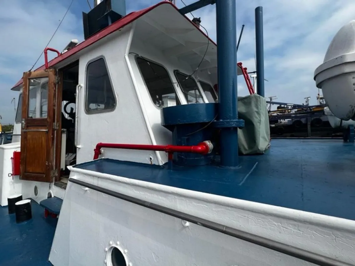 Patrullbåt till salu