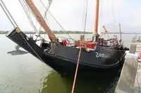 Pråm till salu