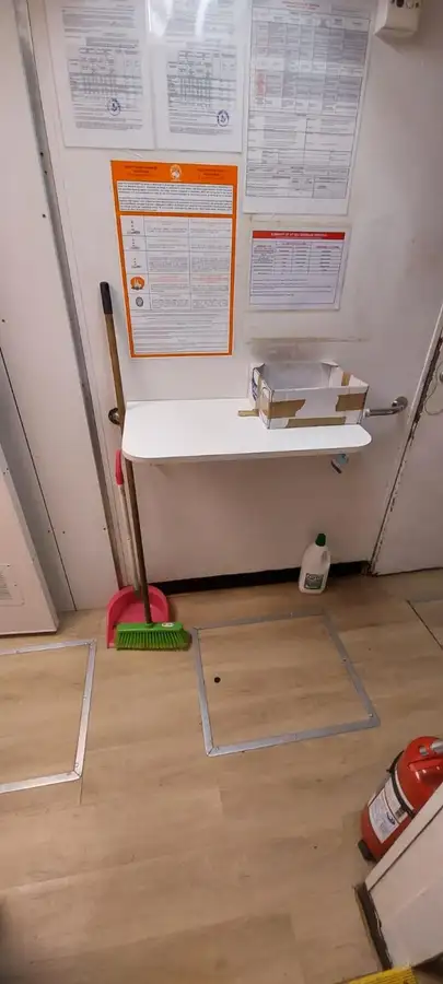 Besättningsbåt till salu
