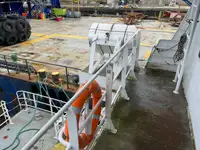 Containerskepp till salu