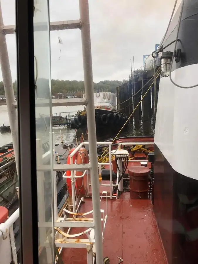 Bogserbåt till salu