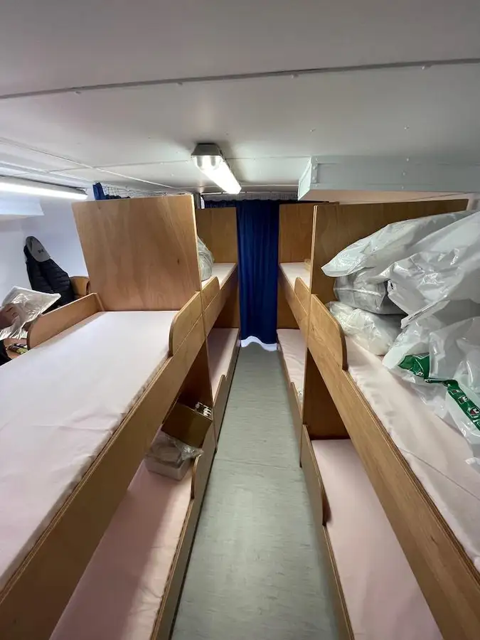 Containerskepp till salu