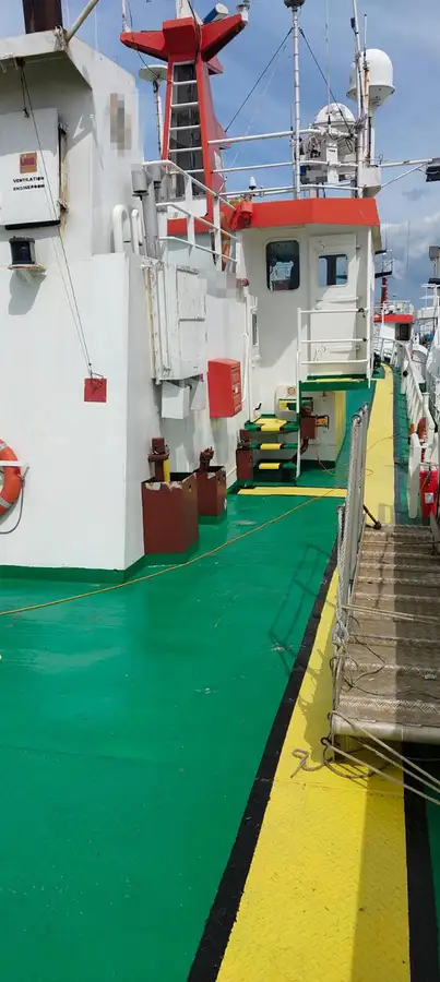 Försörjningsfartyg till salu