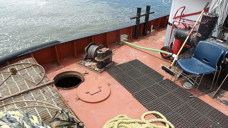 Bogserbåt till salu