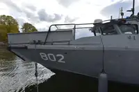 Militära fartyg till salu