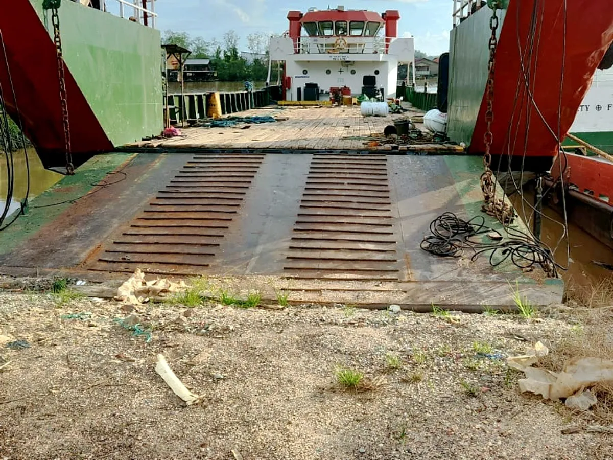 Landstigningsfartyg, tank till salu