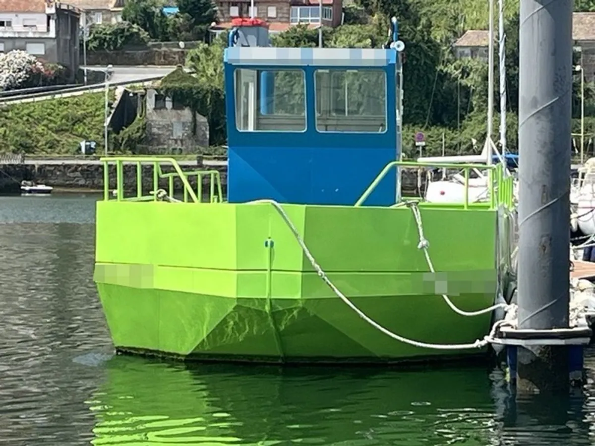 Arbetsbåtar till salu