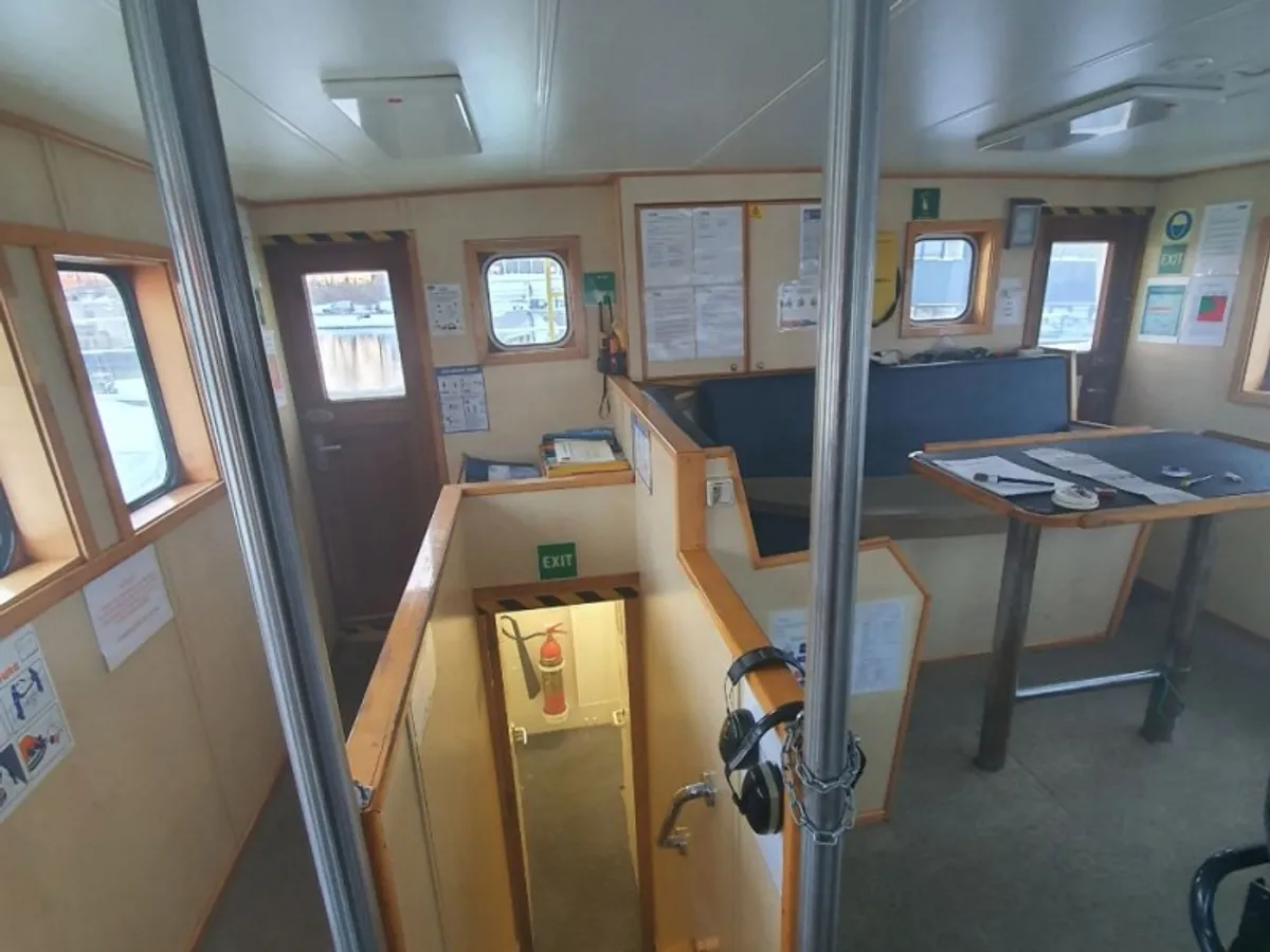 Försörjningsfartyg till salu
