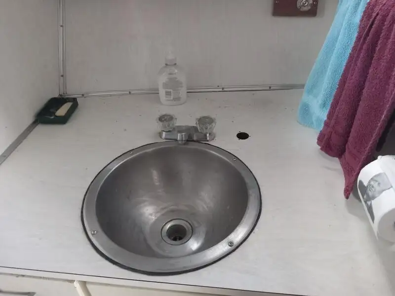 Besättningsbåt till salu