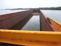Pråm till salu