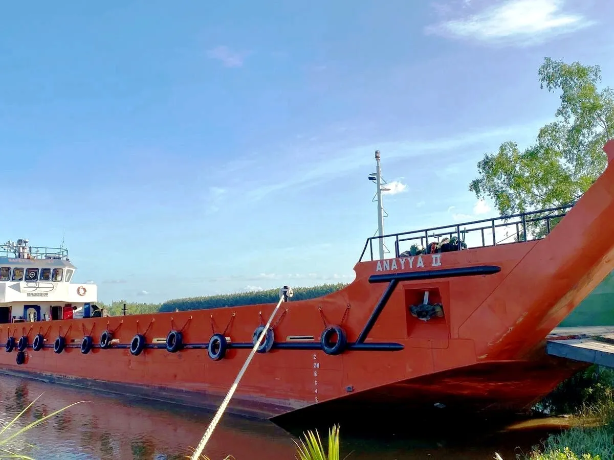 Landstigningsfartyg, tank till salu