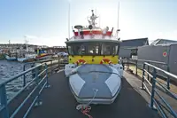 Räddningsfartyg till salu