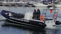Styv uppblåsbar båt till salu