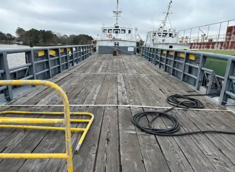 Besättningsbåt till salu