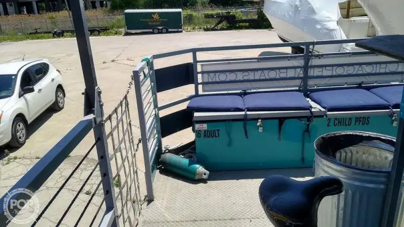 Containerskepp till salu