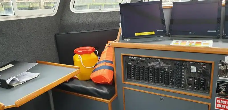 Servicefartyg för vindkraftsparker till salu