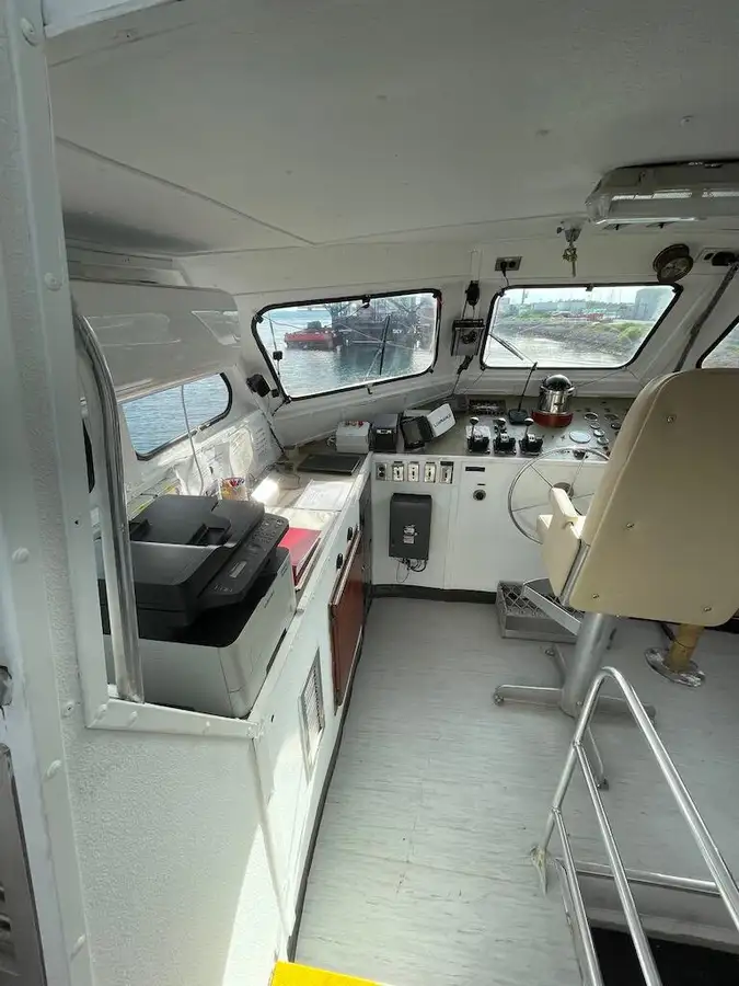 Containerskepp till salu