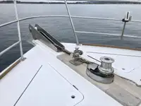 Forskningsfartyg till salu