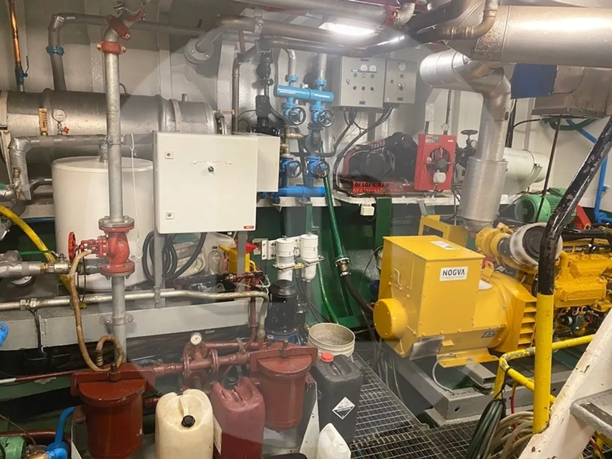 Undersökningsfartyg till salu