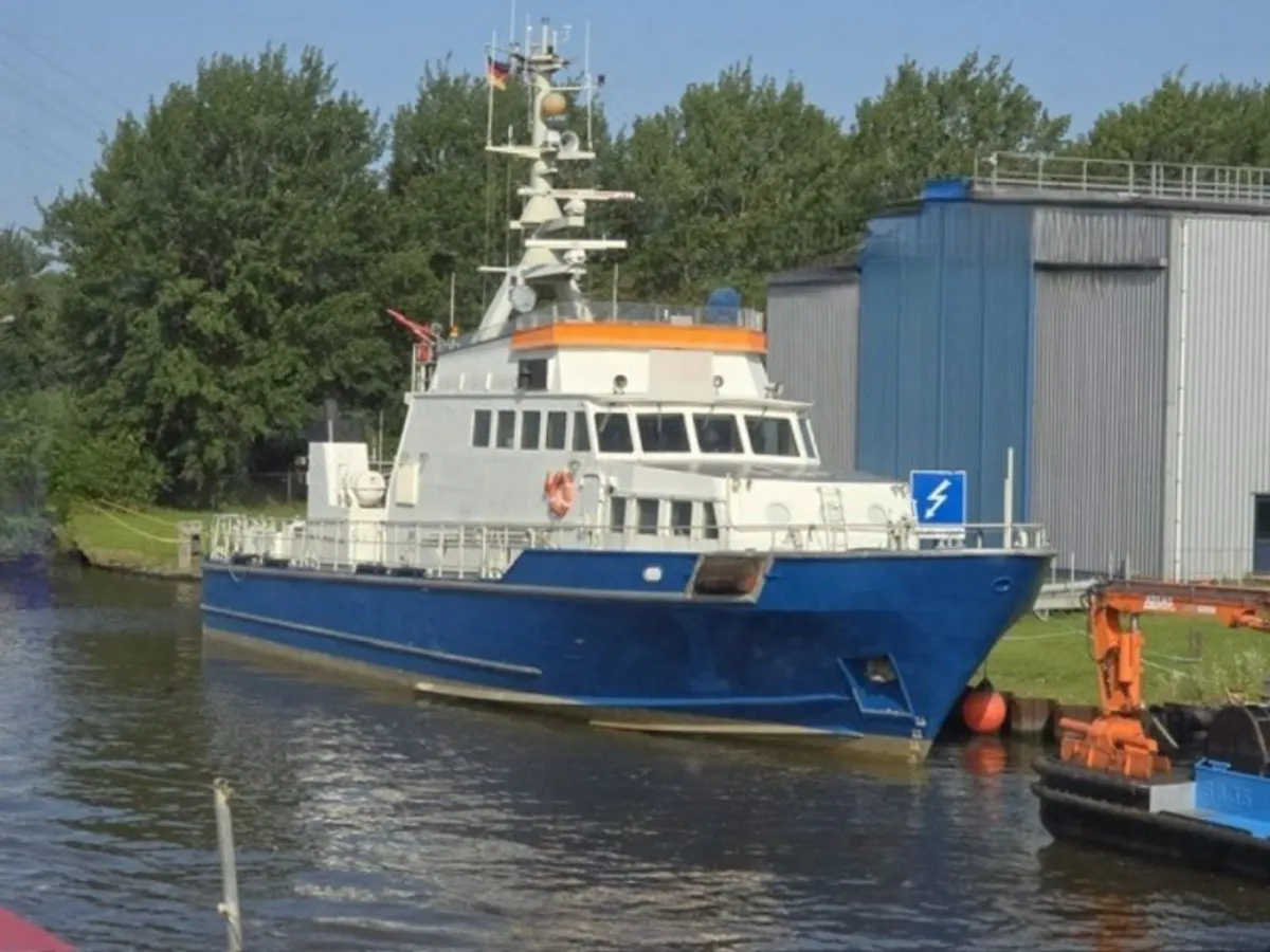 Patrullbåt till salu