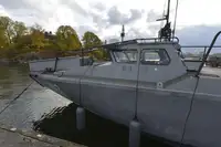 Militära fartyg till salu