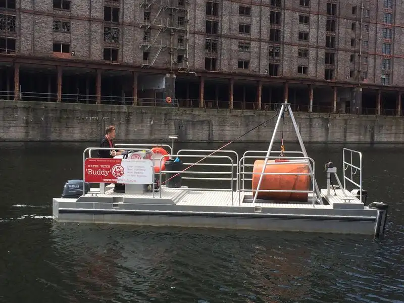 Containerskepp till salu