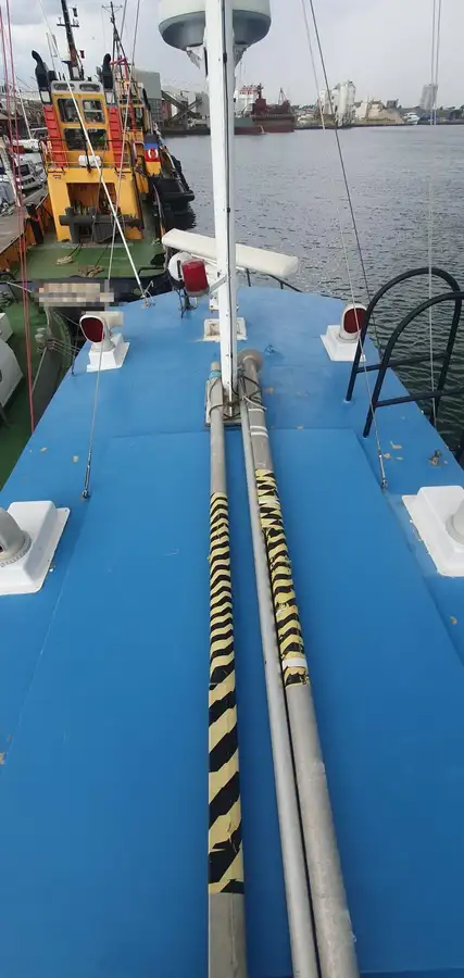 Containerskepp till salu