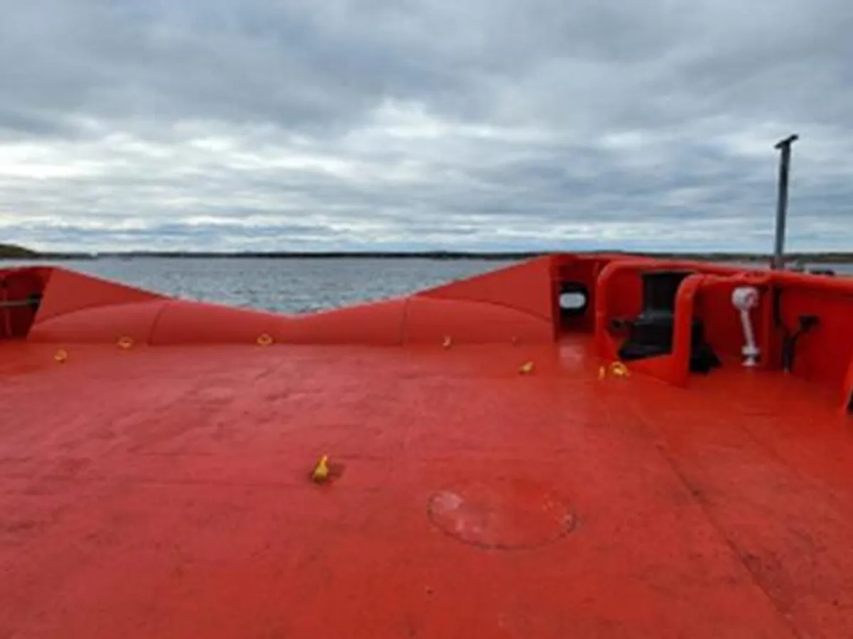 Försörjningsfartyg till salu