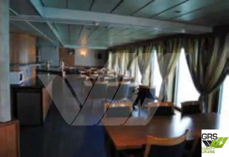 Containerskepp till salu