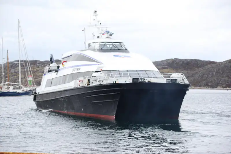 Katamaran till salu