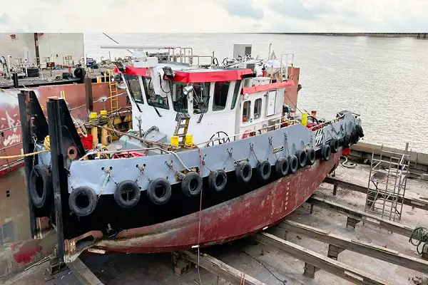 Bogserbåt till salu