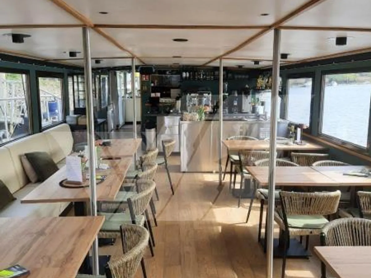 Turistbåt till salu