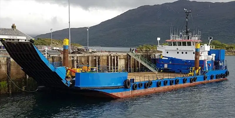 Olje-/kemikalietanker till salu