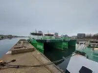 Servicefartyg för vindkraftsparker till salu