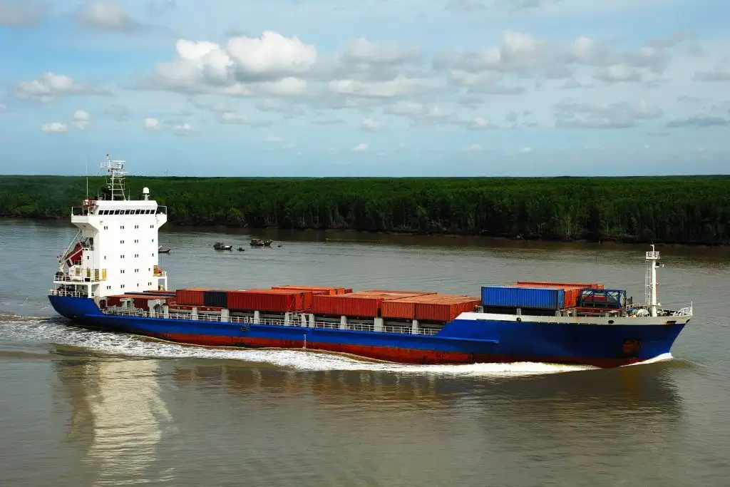 Containerskepp till salu